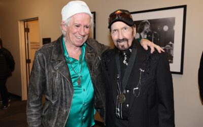 Keith Richards Honors Elvis Presley Guitarist at Hall of Fame